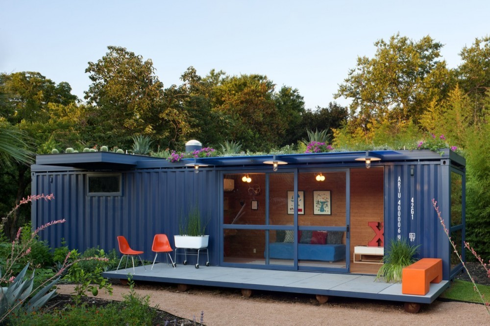 10 Great Shipping Container Projects