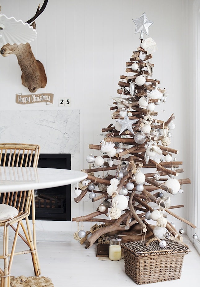 18 Exceptionally Brilliant Modern Christmas Tree Alternatives That You Can Embrace homesthetics 10