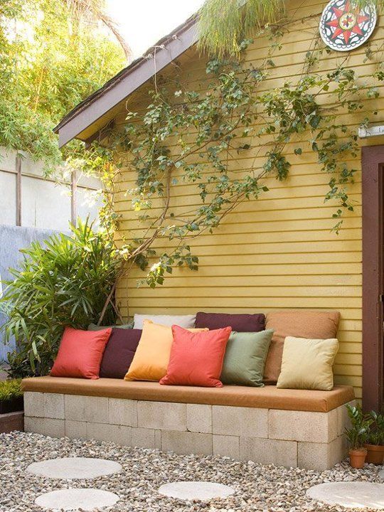 20+ Creative Uses of Concrete Blocks in Your Home and Garden