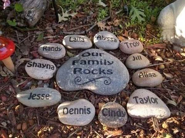 15+ DIY Garden Decorating Ideas with Rocks and Stones