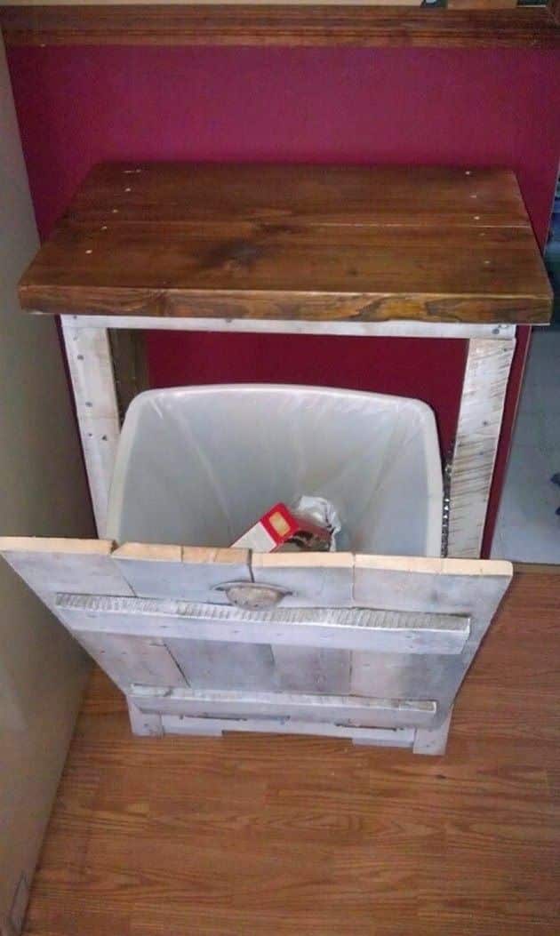 20 Furniture You Can Create Using Old Pallets 18