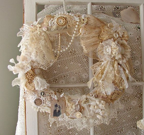 20+ Shabby Chic Christmas Wreaths