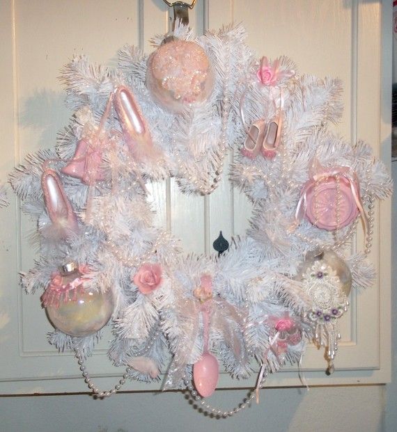 20+ Shabby Chic Christmas Wreaths