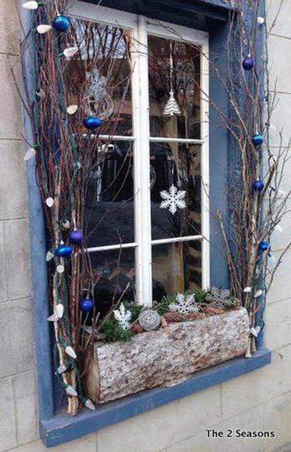 25+ Inspiring Last Minute Christmas Windows Decorating Ideas