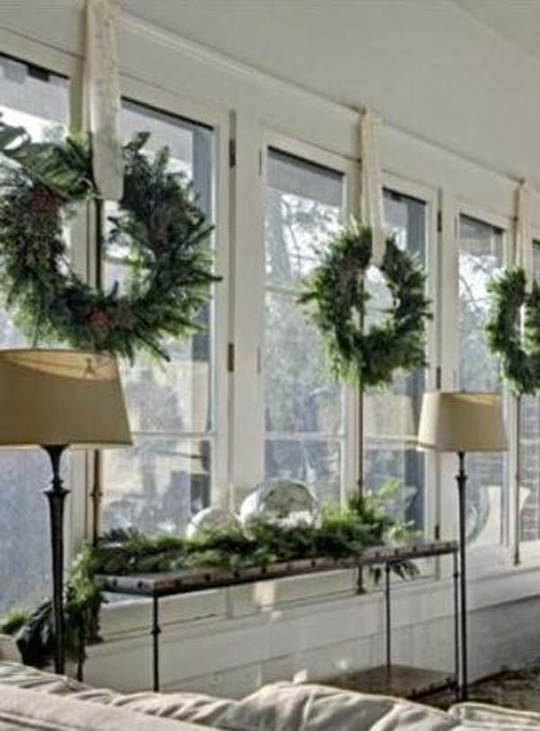 25+ Inspiring Last Minute Christmas Windows Decorating Ideas