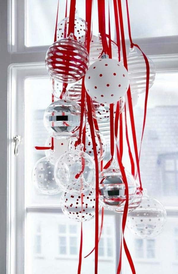 25+ Inspiring Last Minute Christmas Windows Decorating Ideas