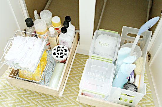 20+ Brilliant DIY Storage And Organization Hacks For Small Bathrooms