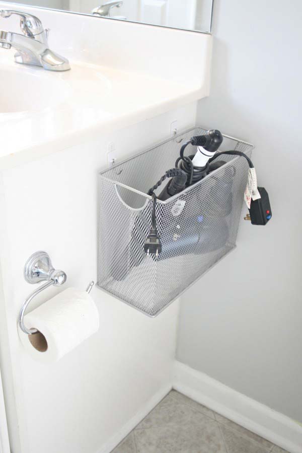 AD Brilliant DIY Storage And Organization Hacks For Small Bathrooms 12