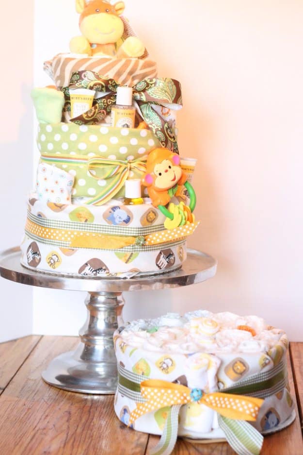 35+ Fabulous DIY Baby Shower Gifts