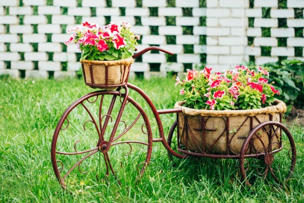 20 Awesome Bicycle Planter Ideas