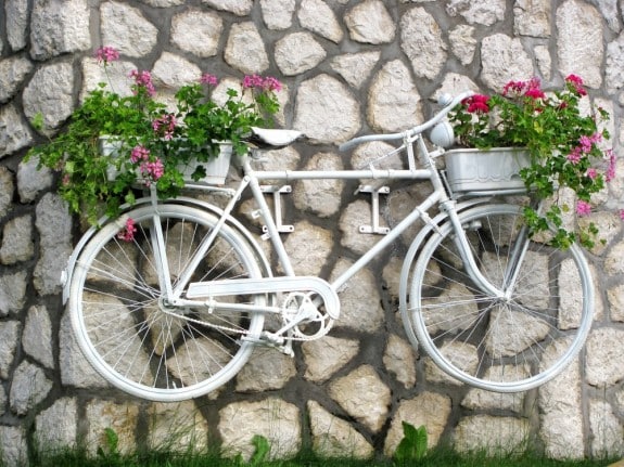 20 Awesome Bicycle Planter Ideas