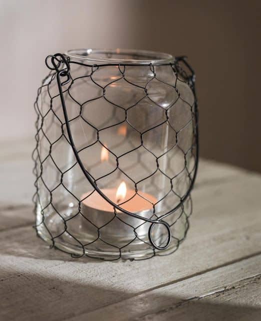 25+ DIY Chicken Wire Crafts That Will Fascinate You