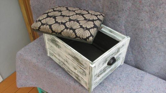 10+ Creative DIY Ottoman Ideas