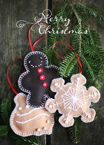 DIY Felt Christmas Ornament from Template