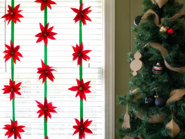 Make a Felt Poinsettia