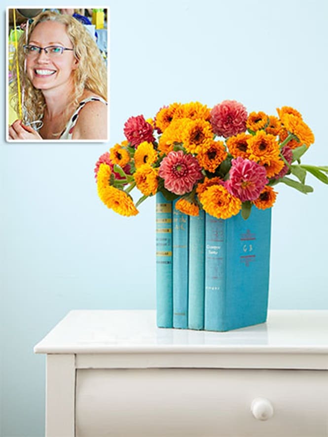 10 DIY Vases For Your Beautiful Flowers