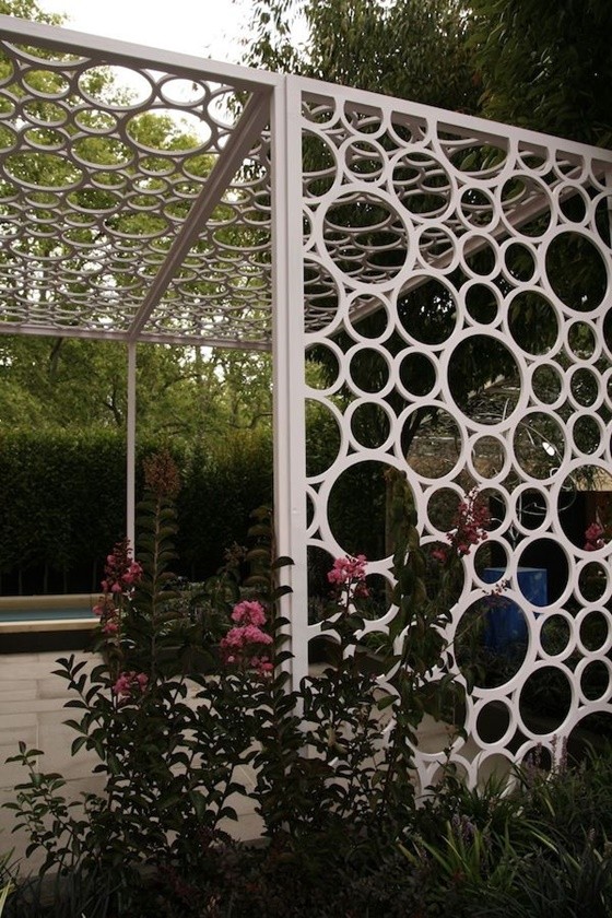 PVC Gardening Ideas and Projects PVC Garden Trellis2