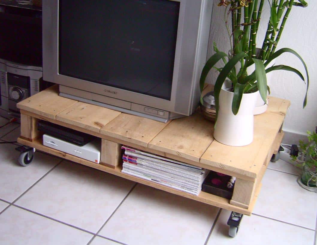 TOP 10 DIY Pallet Furniture Ideas