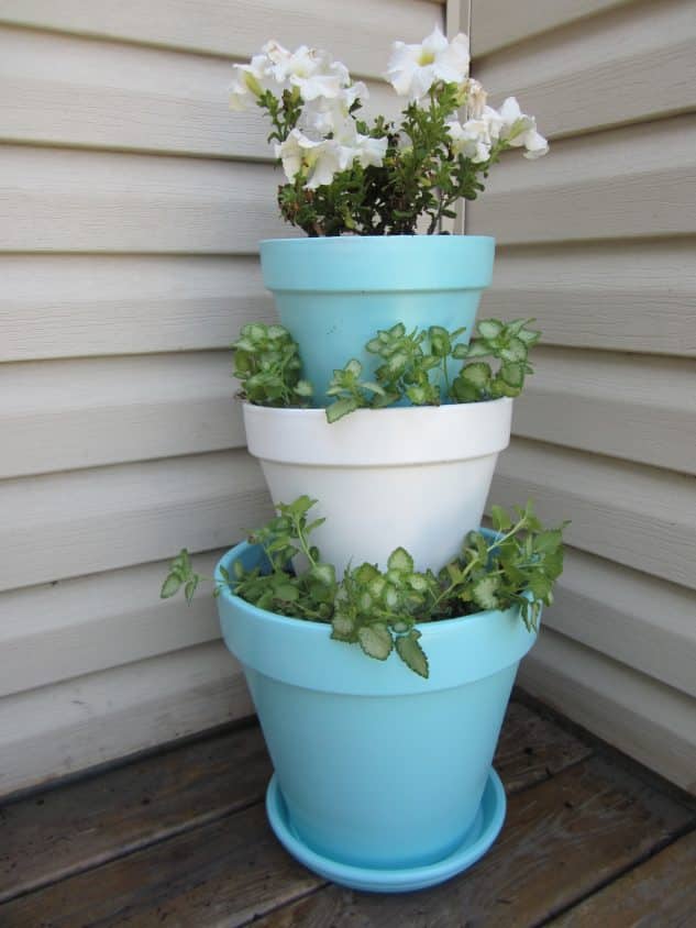 15+ Wonderfull DIY Stacked Flower Pots