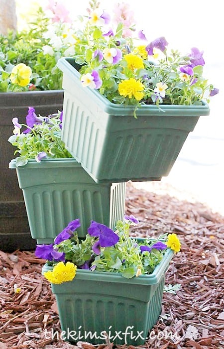 15+ Wonderfull DIY Stacked Flower Pots