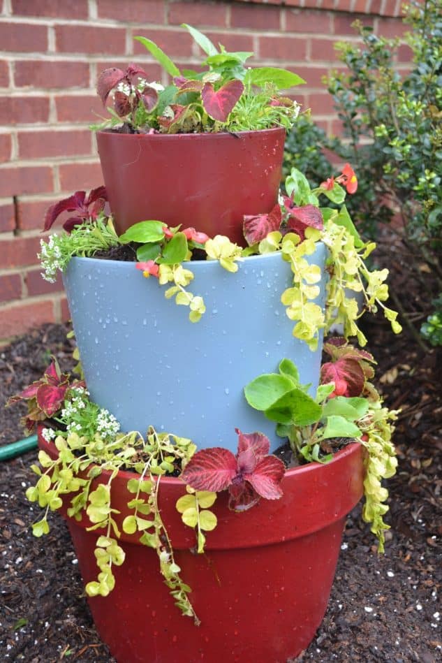 15+ Wonderfull DIY Stacked Flower Pots