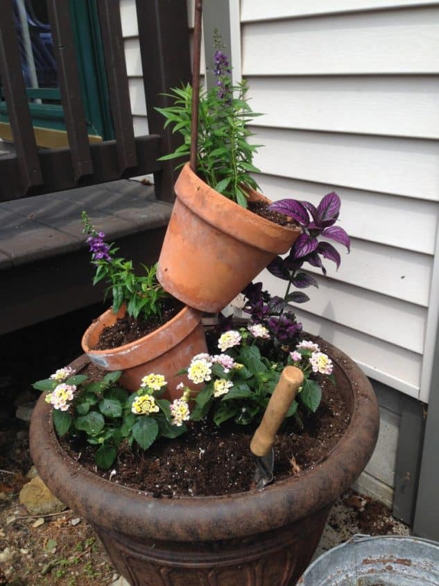 Stacked-Flower-Pots-5