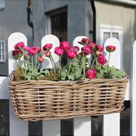 12+ Wonderfull Balcony Flower Boxes