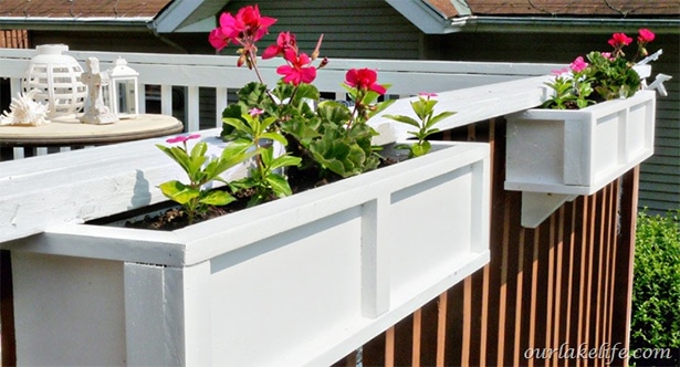 12+ Wonderfull Balcony Flower Boxes