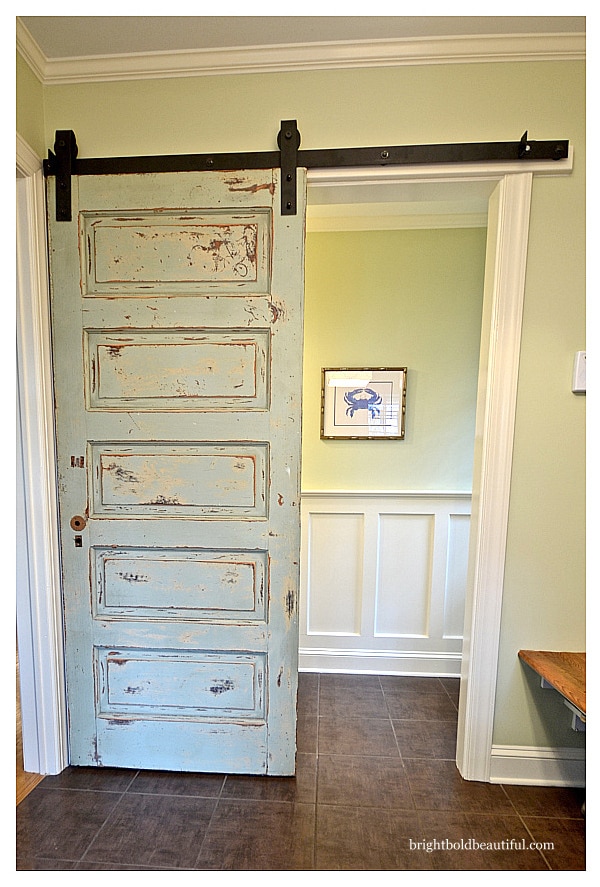 15+ Simple and Creative Ideas To Reuse Old Barn Doors