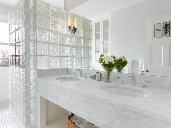 bathroom decorated with glass blocks 3