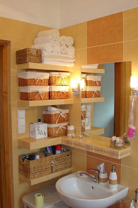 15+ Fantastic Bathroom Organizational Hacks