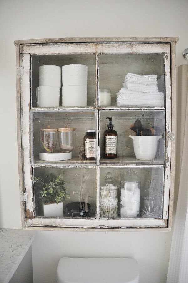 20+ Brilliant DIY Bathroom Shelf Ideas