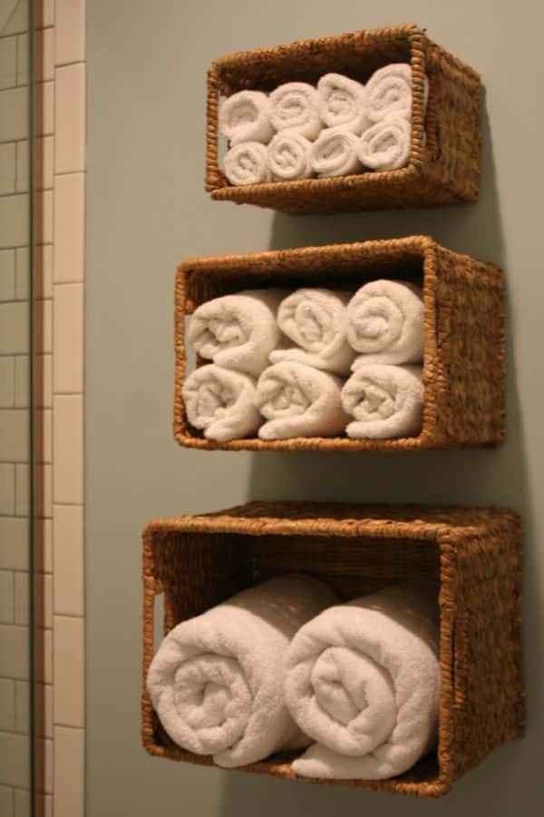 15+ Fantastic Bathroom Towel Storage Ideas