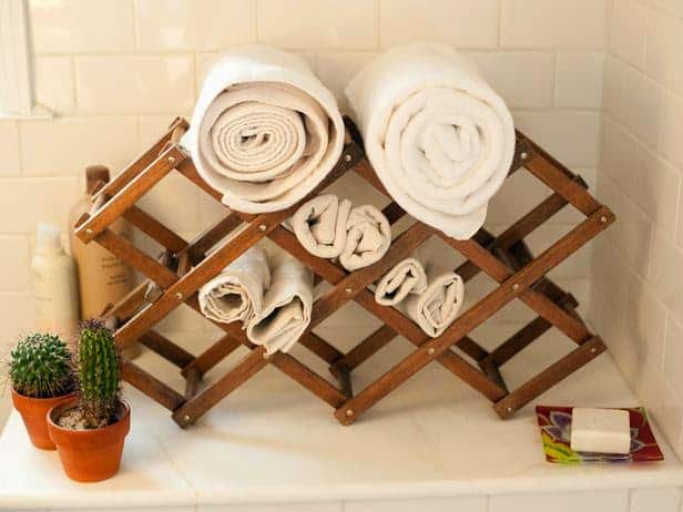 15+ Fantastic Bathroom Towel Storage Ideas