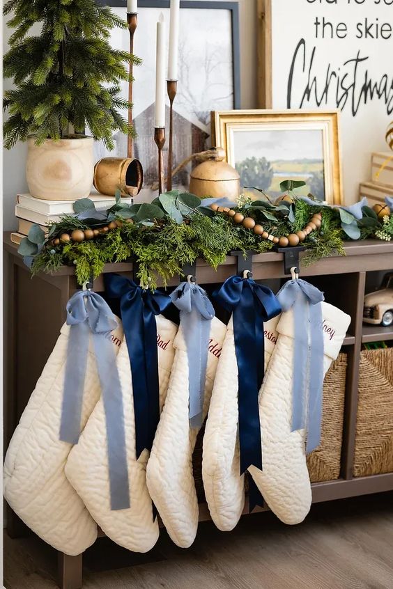 blue christmas decor ideas 7