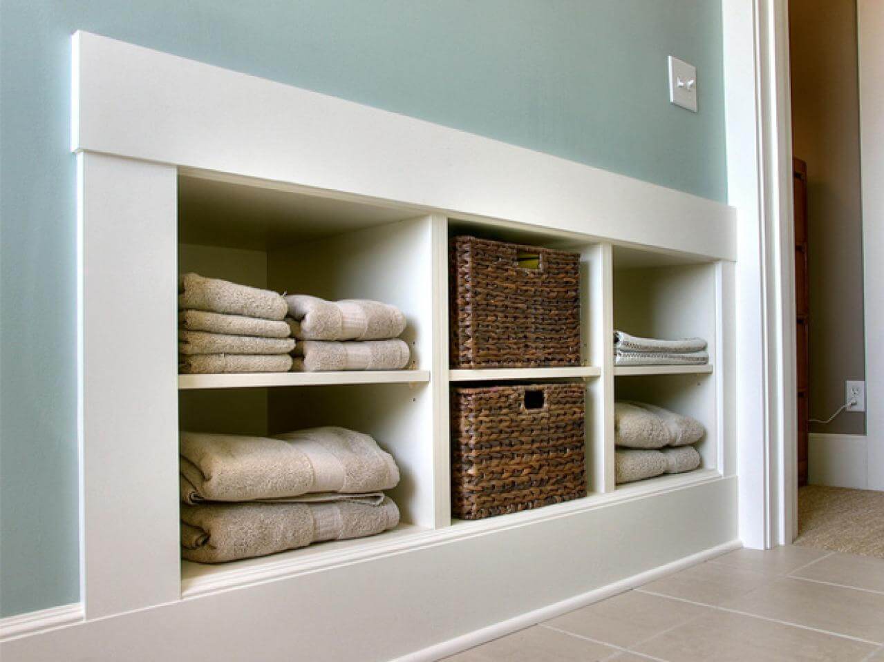 25+ Fabulous Built in Storage Ideas to Maximize Your Living Space