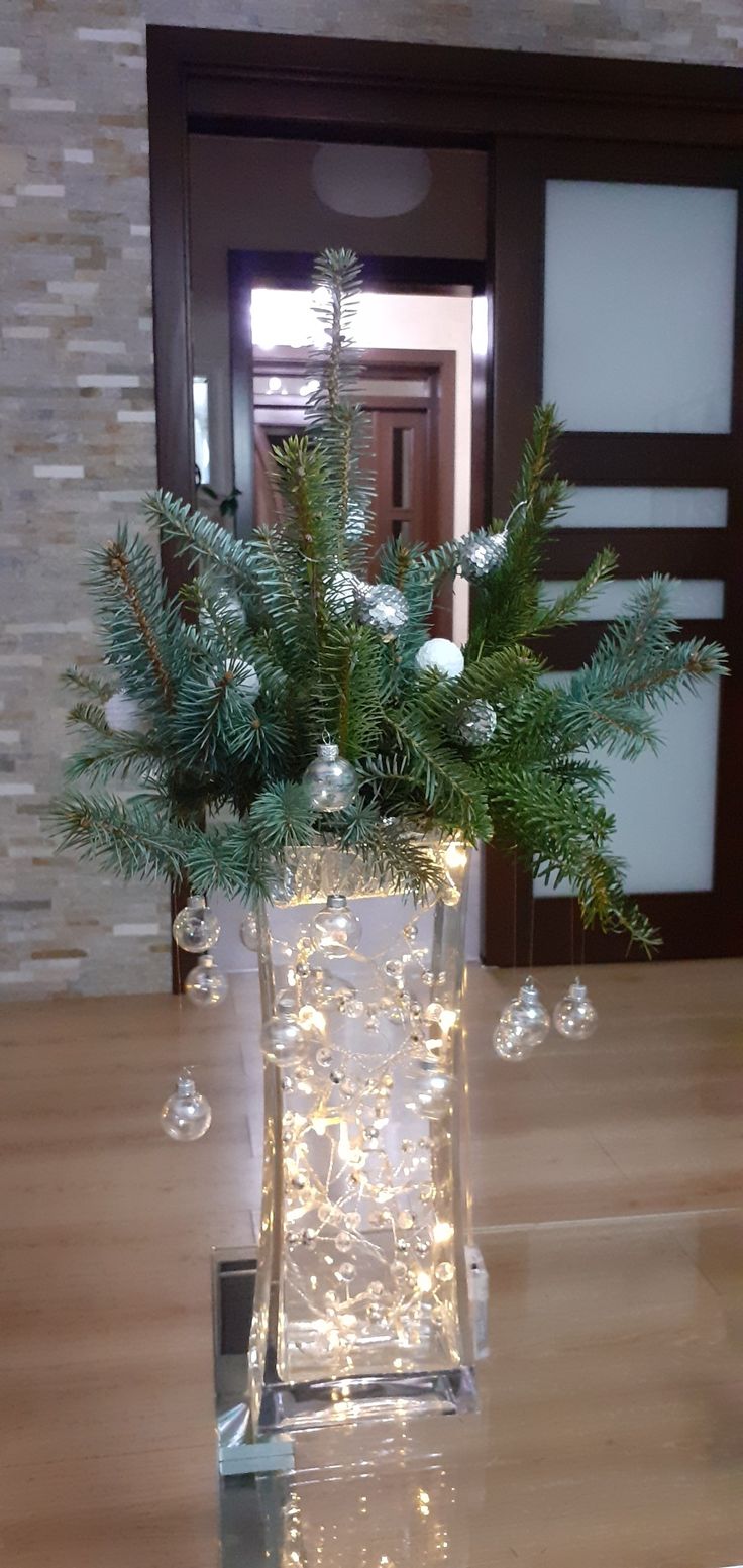 charming christmas vase ideas 1