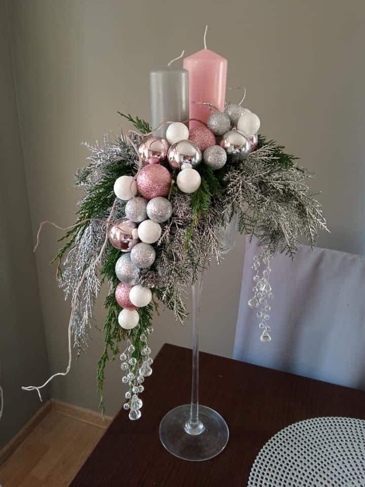 charming christmas vase ideas 6