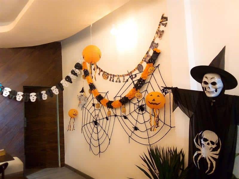 cheap halloween decorations