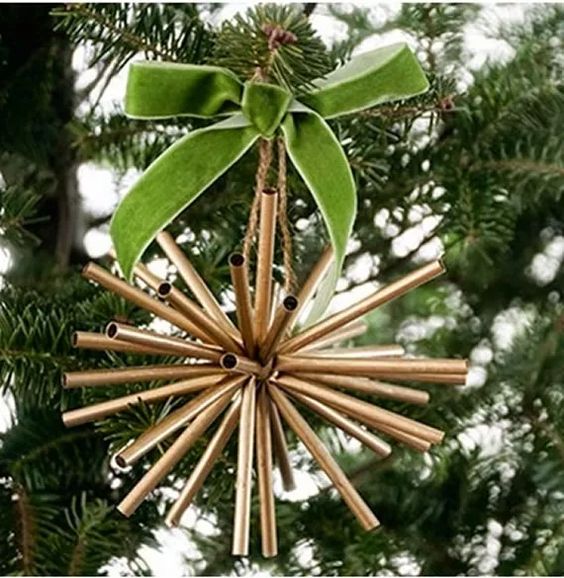 Christmas decoration made with straws