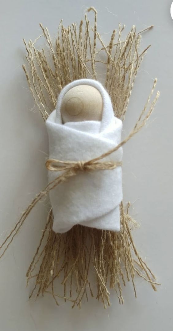 Creative Ideas for Christmas Decorations Made with Cotton Disks