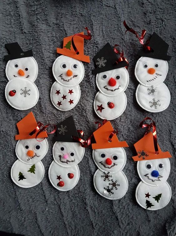 christmas decorations made with cotton disks ornaments