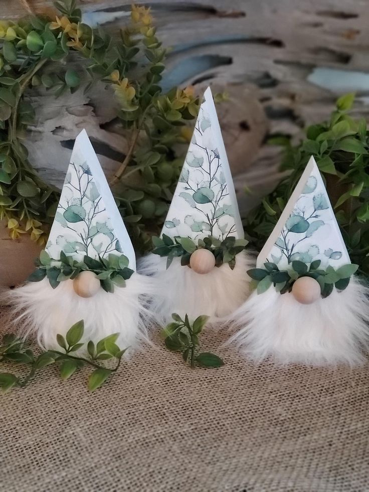 christmas gnomes with wooden triangles 5