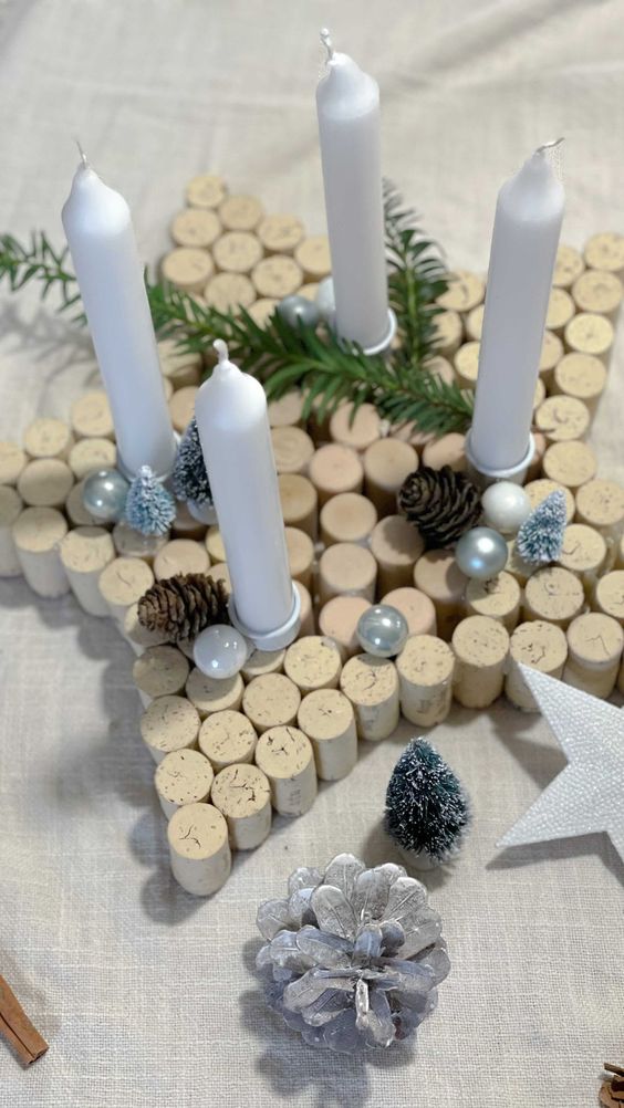 Christmas Table Centerpieces Made with Cork Stoppers: Crafty Holiday Decor