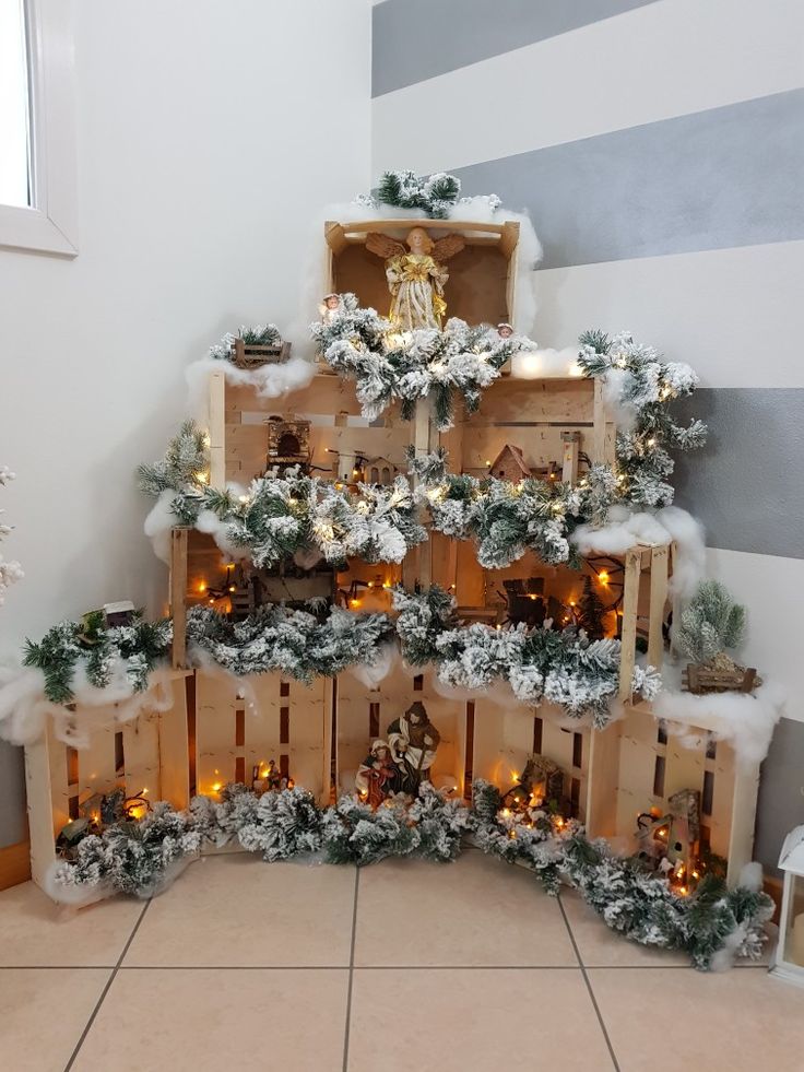 christmas tree with wooden boxes 2