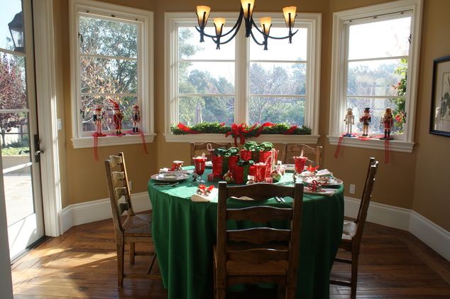 christmas-windows-decorating-ideas-8