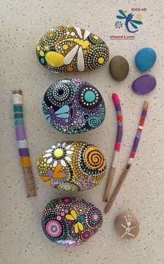 DIY Colored Stone Crafts