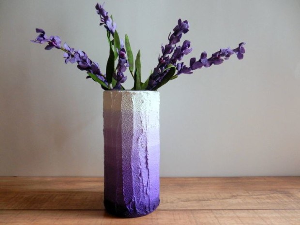 Gorgeous DIY Concrete Flower Vases