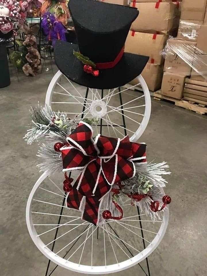 creative christmas decoration with bicycle wheels ideas 2