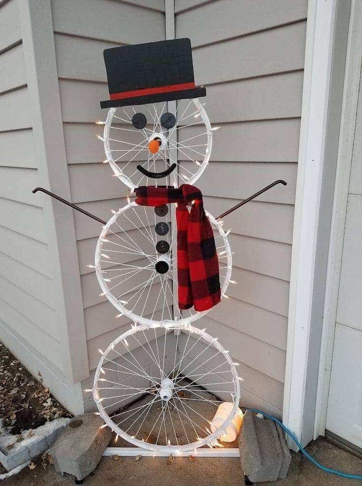 creative christmas decoration with bicycle wheels ideas 7